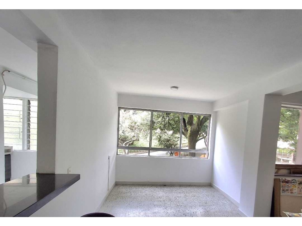 APARTAMENTO EN VENTA CALASANZ PARTE BAJA — foto 4