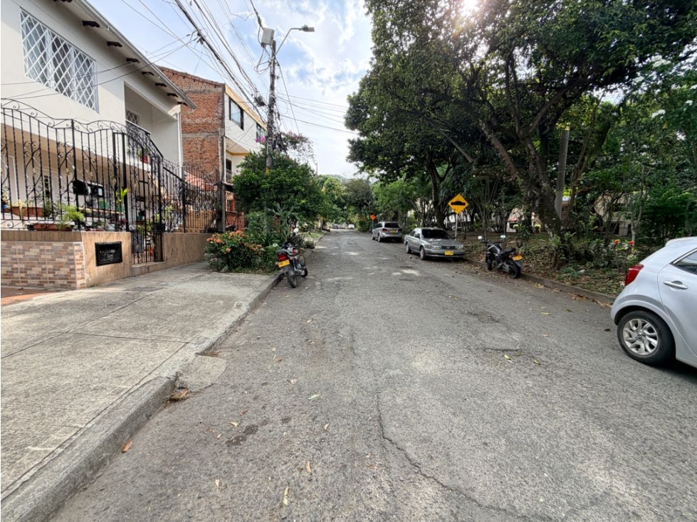 APARTAMENTO EN VENTA CALI NORTE BARRIO EL BOSQUE — foto 2