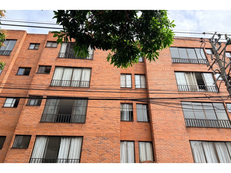 APARTAMENTO EN VENTA CALI PRADOS DEL NORTE EDIFICIO
