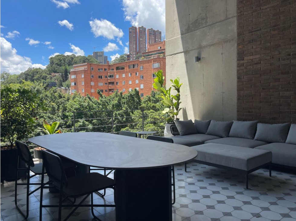 APARTAMENTO EN VENTA CASTROPOL EL POBLADO — foto 2