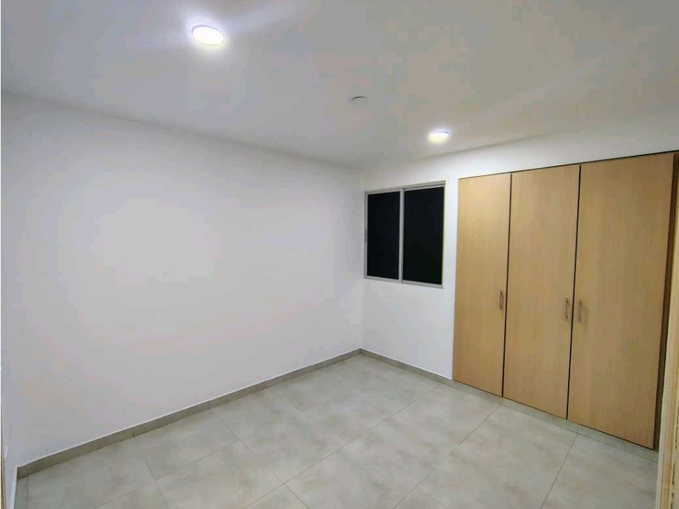 APARTAMENTO EN VENTA CERCA A CLINICA DE LOS MAESTROS — foto 5