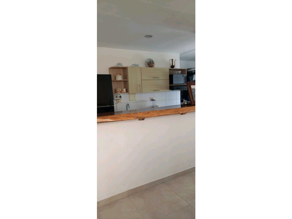 APARTAMENTO EN VENTA CERCA A LA CLINICA DE LOS MAESTROS — foto 3