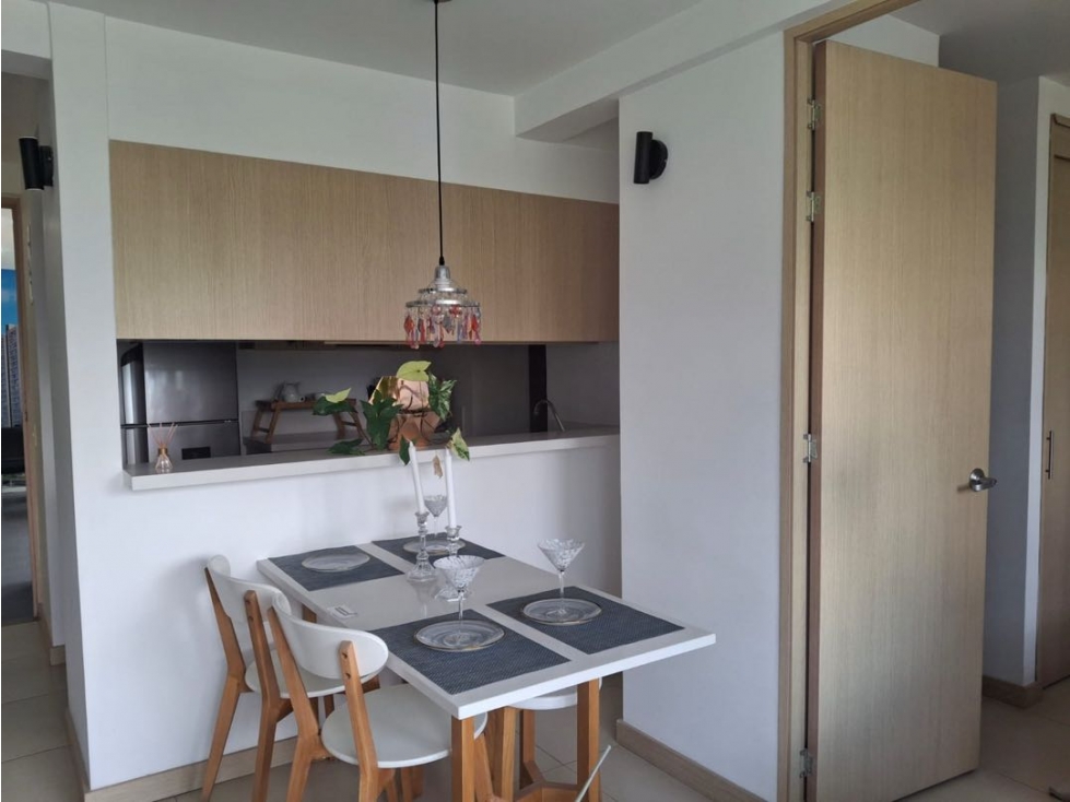 APARTAMENTO EN VENTA CALASANZ PARA REMODELAR CON PARQUEADERO Y UTIL — foto 2