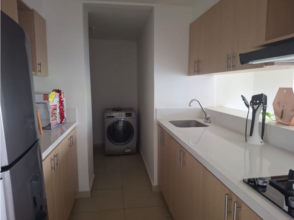 APARTAMENTO EN VENTA CALASANZ PARA REMODELAR CON PARQUEADERO Y UTIL — foto 4