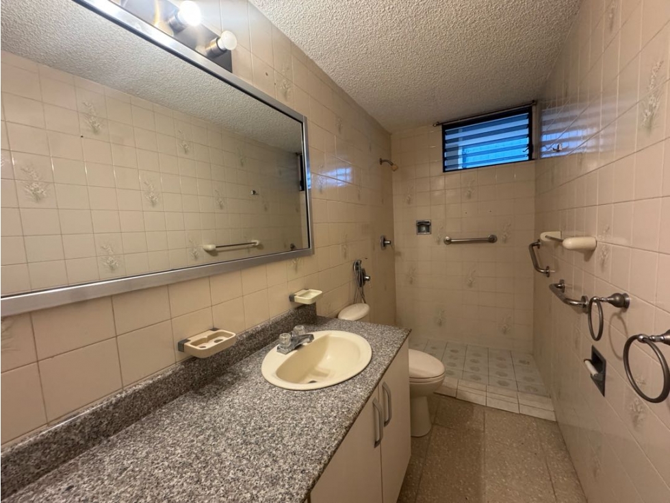 Apartamento amplio en venta con 2 Parking | Monaco, Obarrio — foto 5
