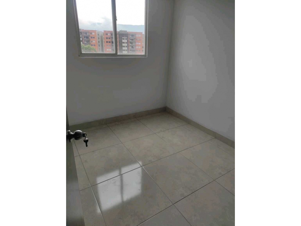 Apartamento en venta con parqueadero — foto 5