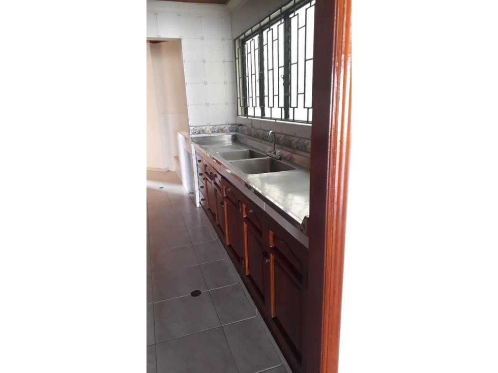 Apartamento en venta con precio de oportunidad - 2