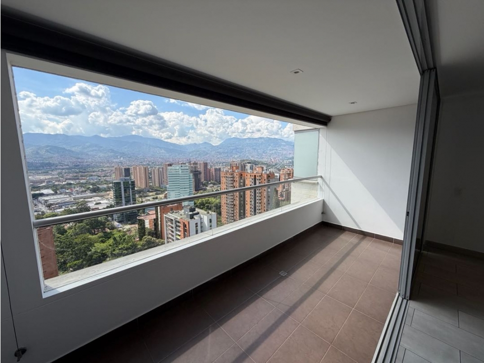APARTAMENTO EN VENTA CON VISTA EN CASTROPOL