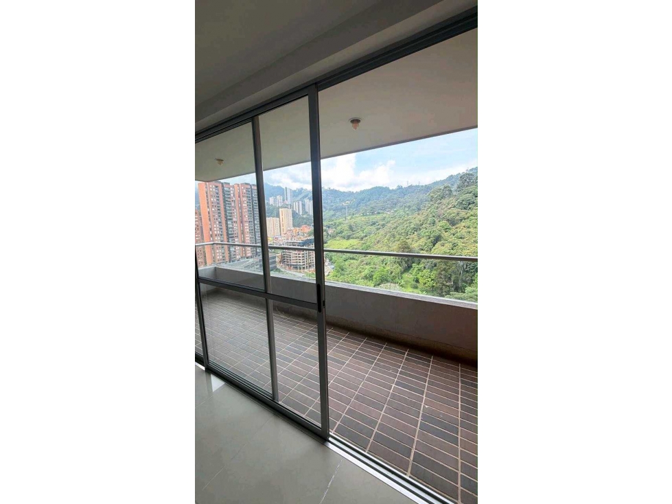 Apartamento en venta Conjunto Residencial Living, Sabaneta