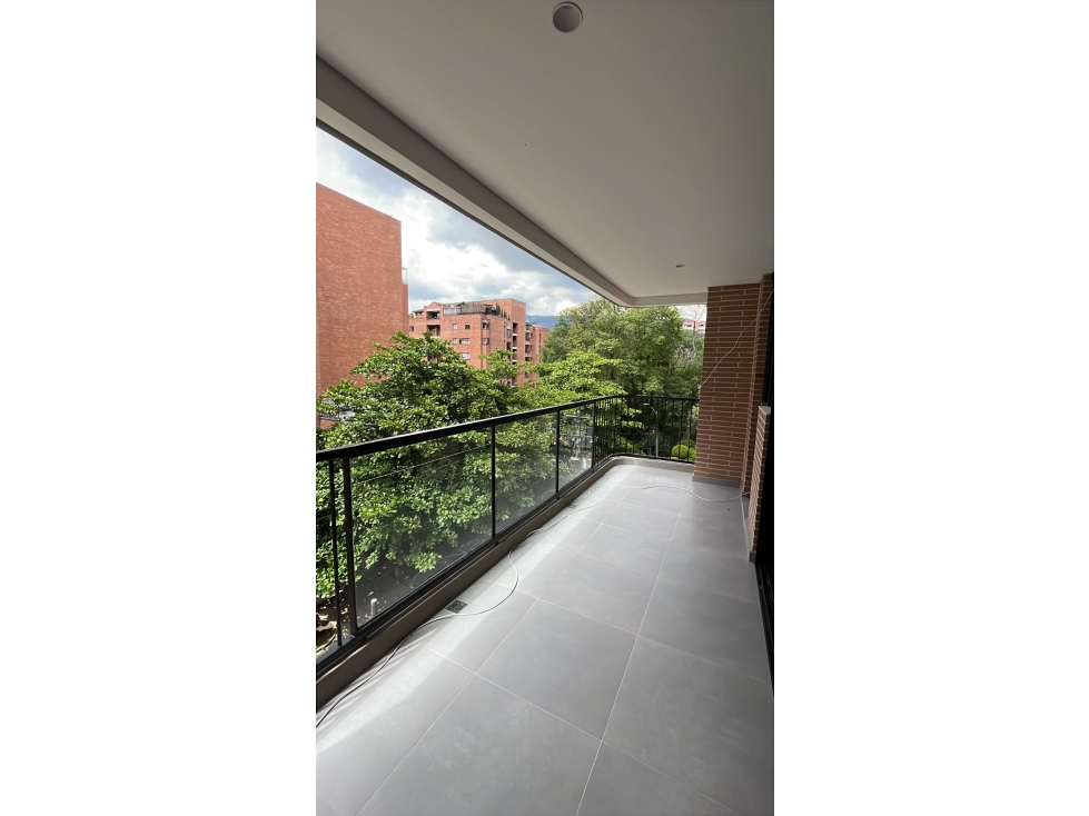 Apartamento en venta Conquistadores - 1