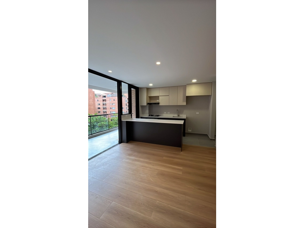 Apartamento en venta Conquistadores - 3