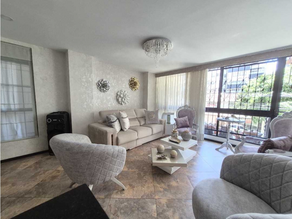APARTAMENTO EN VENTA, CONQUISTADORES CON SUPER TERRAZA