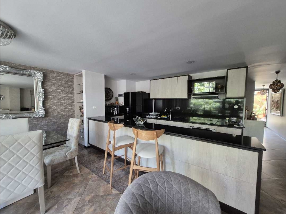 APARTAMENTO EN VENTA, CONQUISTADORES CON SUPER TERRAZA — foto 4