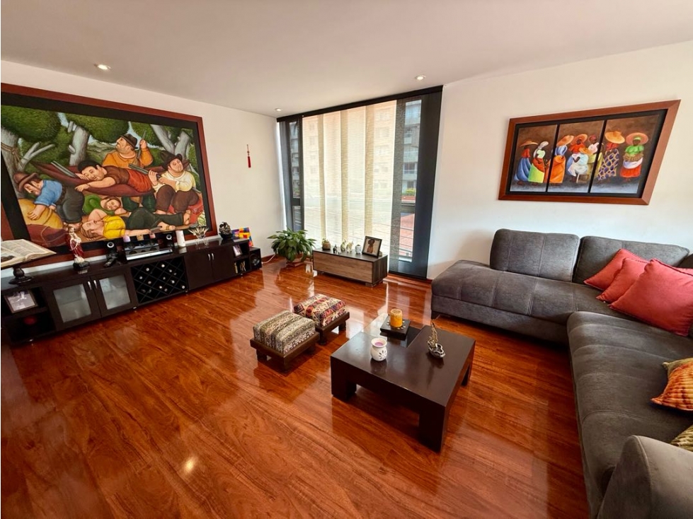 Apartamento en Venta de 113 m² con 3 Habitaciones y Estudio