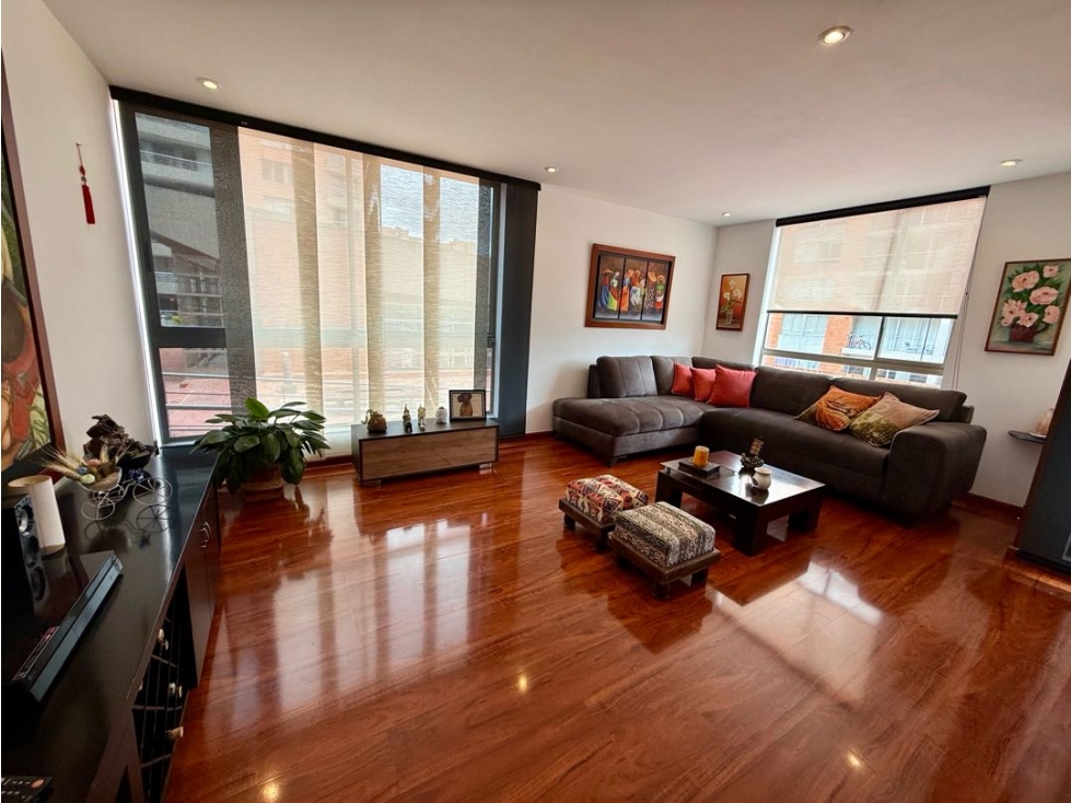 Apartamento en Venta de 113 m² con 3 Habitaciones y Estudio — foto 2