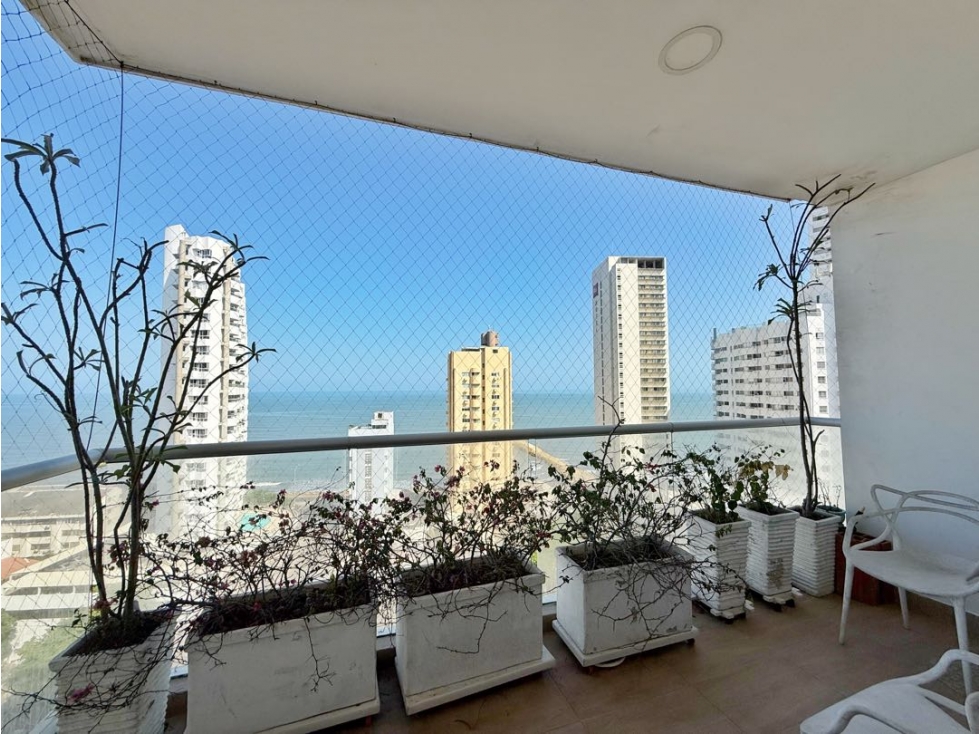 Apartamento en venta de 3 alcobas en MONTU en Marbella — foto 2