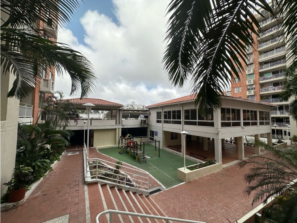 APARTAMENTO EN VENTA DE 3 HABITACIONES EN MIRAMAR — foto 2