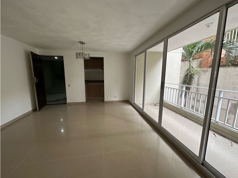 APARTAMENTO EN VENTA DE 3 HABITACIONES EN MIRAMAR — foto 5