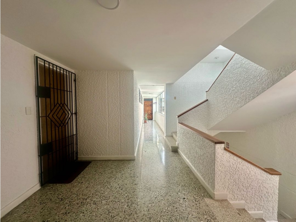 APARTAMENTO EN VENTA DE 3 HABITACIONES CERCA AL VIVA — foto 3