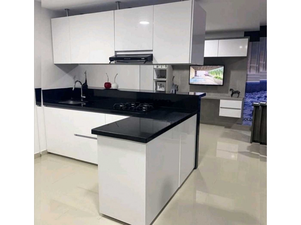 APARTAMENTO EN VENTA EDIF.GOLDEN TOWER-MEJORAS PUPLICAS — foto 2