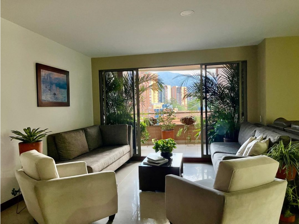 APARTAMENTO EN VENTA EL CAMPESTRE, EL POBLADO, MEDELLÍN