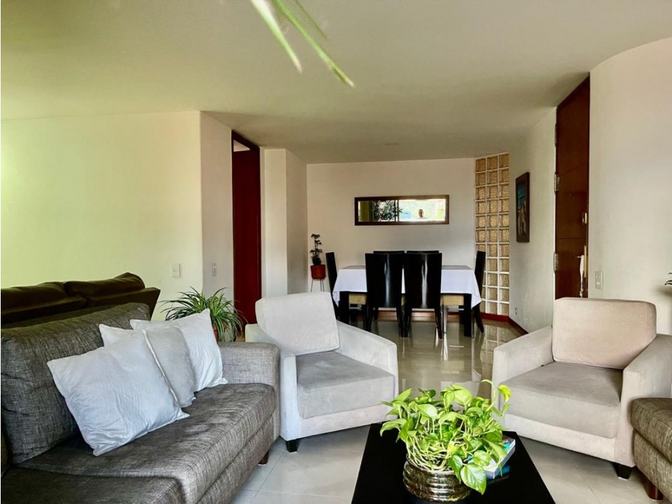 APARTAMENTO EN VENTA EL CAMPESTRE, EL POBLADO, MEDELLÍN — foto 2