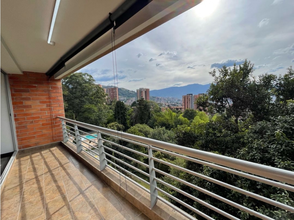 Apartamento en venta - El escobero - 133 m² | 3 Habitaciones con Baño — foto 2