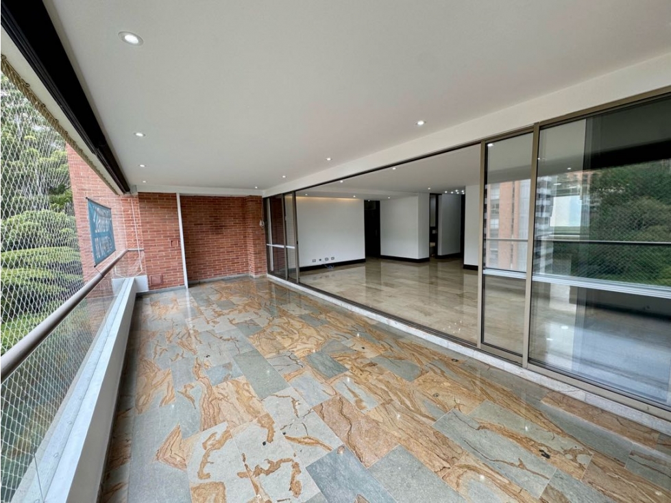 Apartamento en venta El Poblado parte alta — foto 3