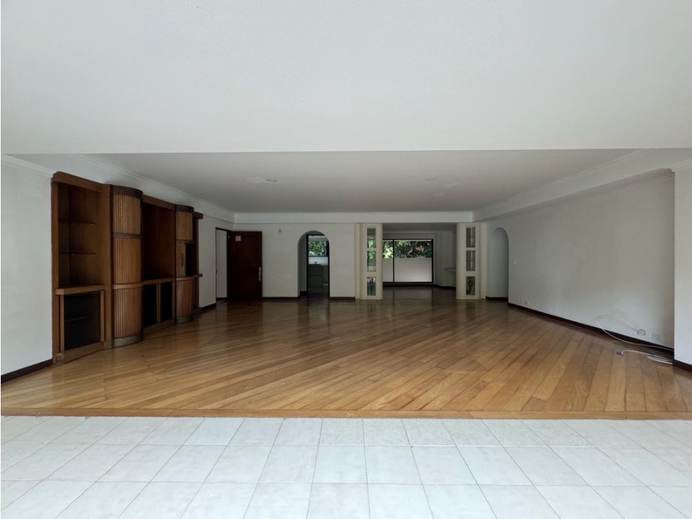 Apartamento en venta El Poblado Sector Los Balsos con amplios espacios — foto 5