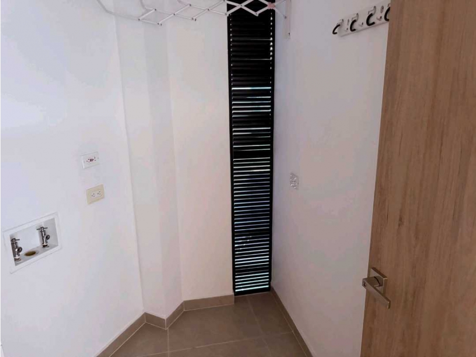 APARTAMENTO EN VENTA EL POBLADO SECTOR LAS PALMAS (T) — foto 4