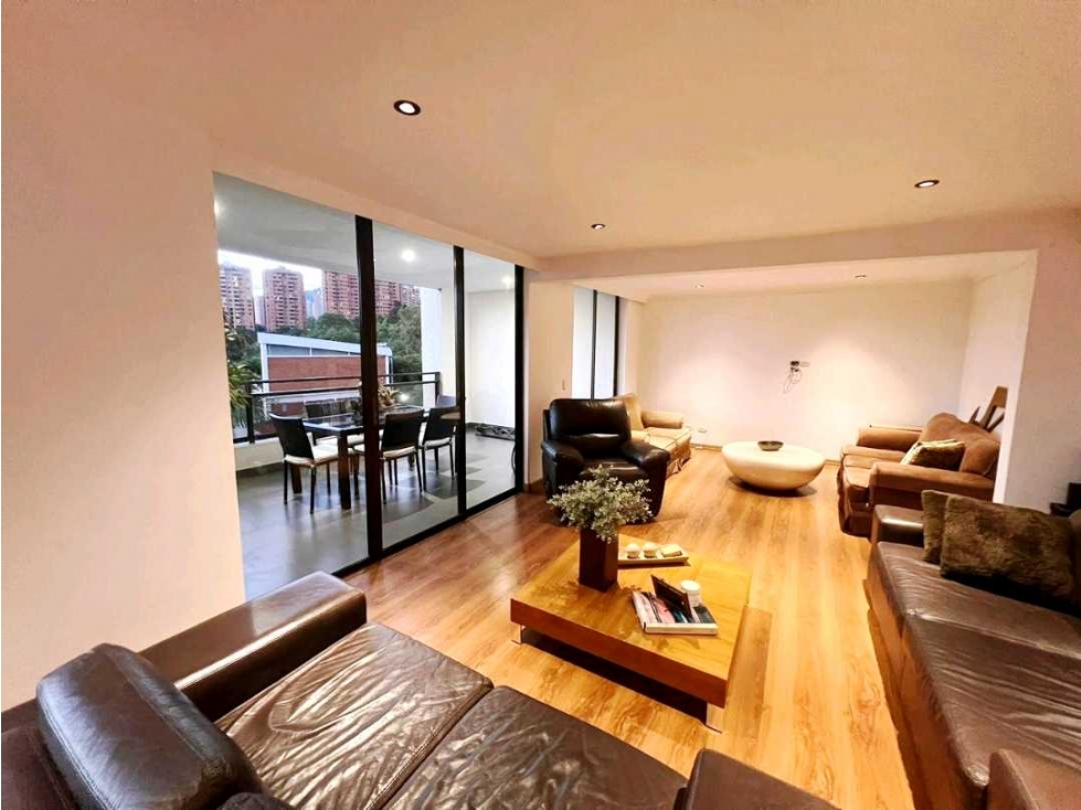 APARTAMENTO EN VENTA EL POBLADO SECTOR LOS BALSOS (T)
