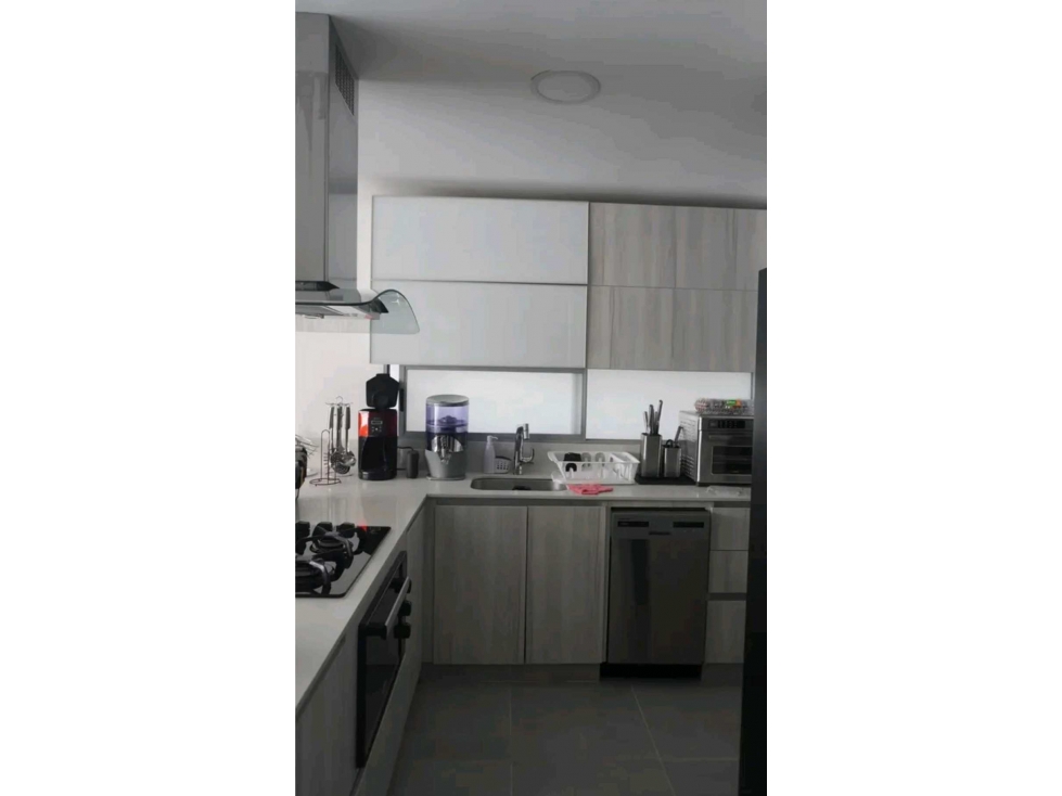 APARTAMENTO EN VENTA EL POBLADO SECTOR CIUDAD DEL RIO (T) — foto 6