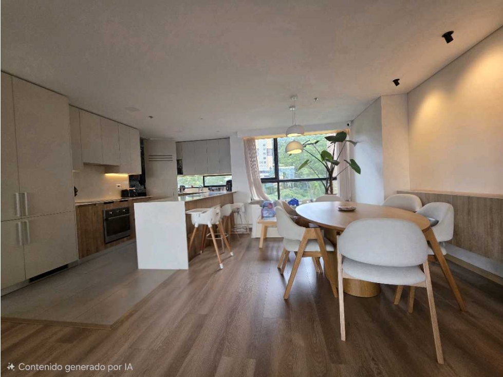 Apartamento en venta, El Poblado, parte alta, vista hermosa — foto 2