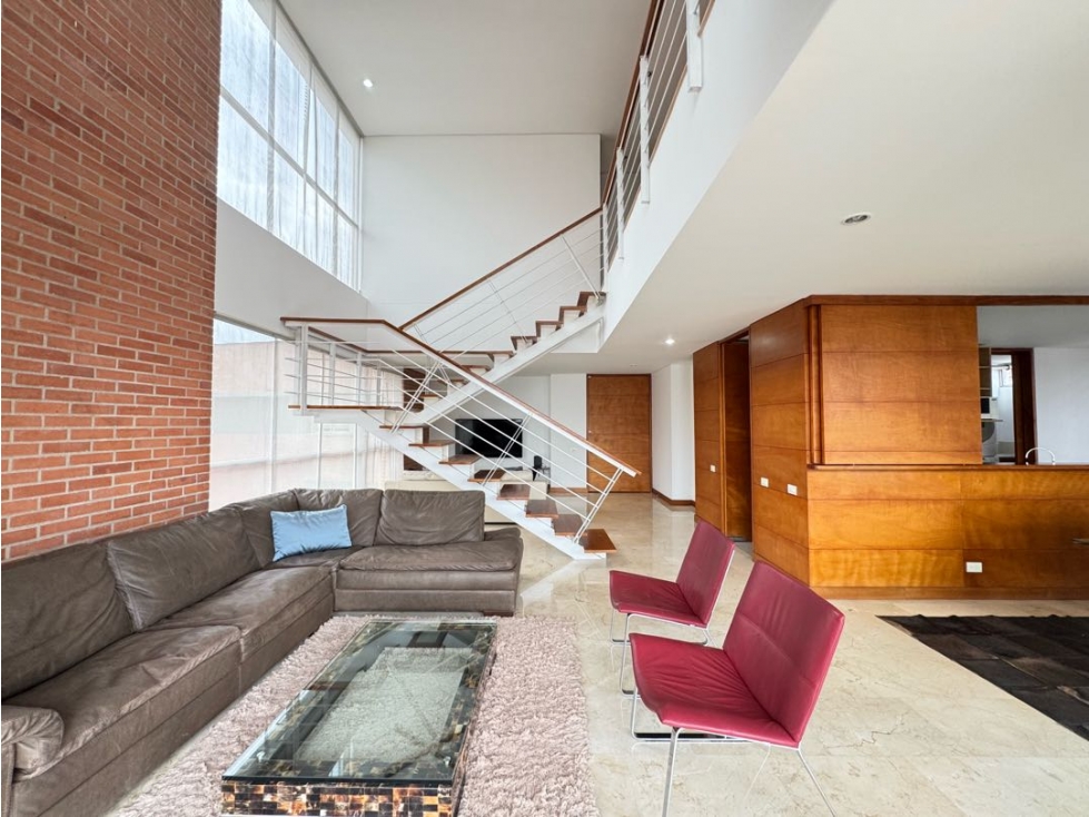 Apartamento en venta amoblado el Poblado Los Parra con vista a ciudad — foto 3