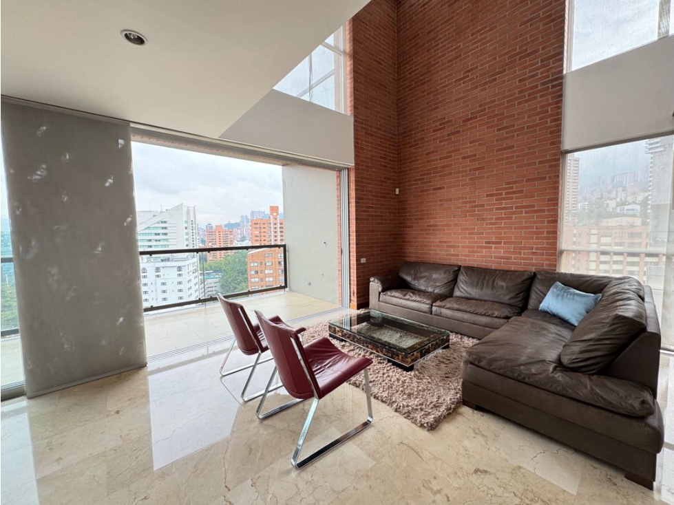 Apartamento en venta amoblado el Poblado Los Parra con vista a ciudad — foto 5