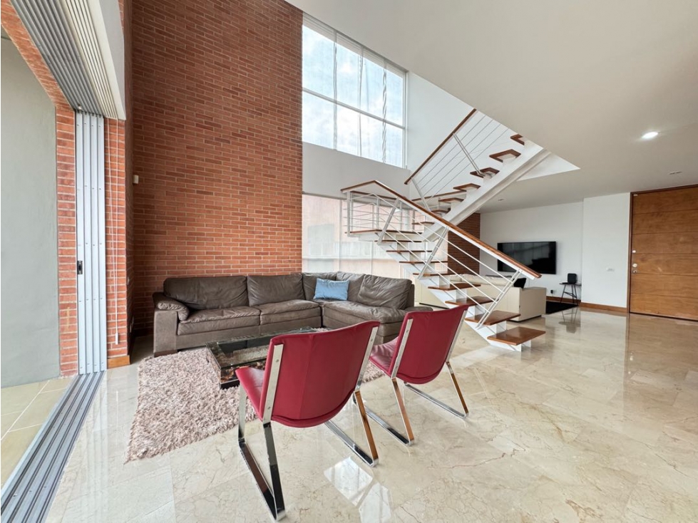 Apartamento en venta amoblado el Poblado Los Parra con vista a ciudad — foto 6