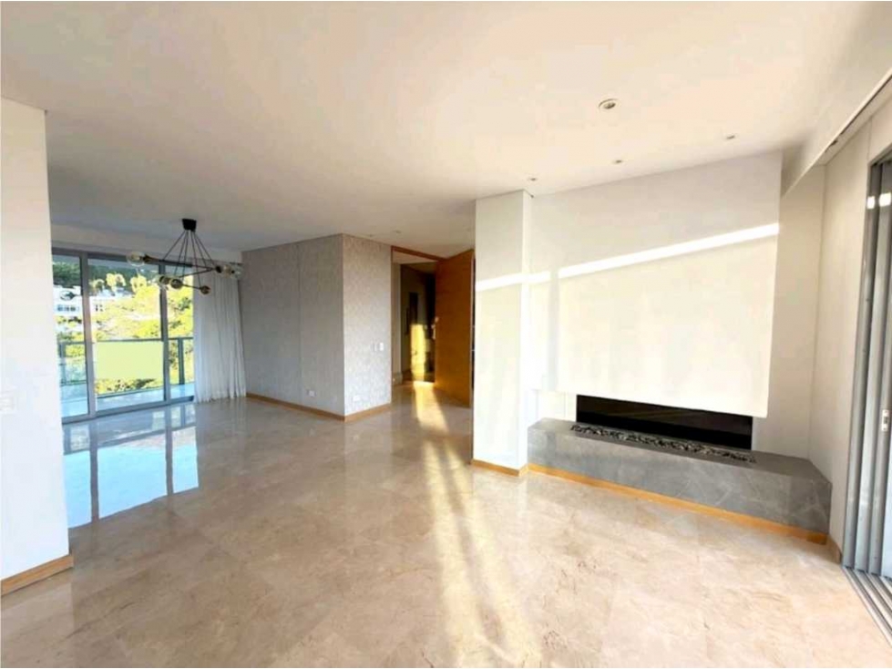 APARTAMENTO EN VENTA EL POBLADO SECTOR LOS BALSOS — foto 4