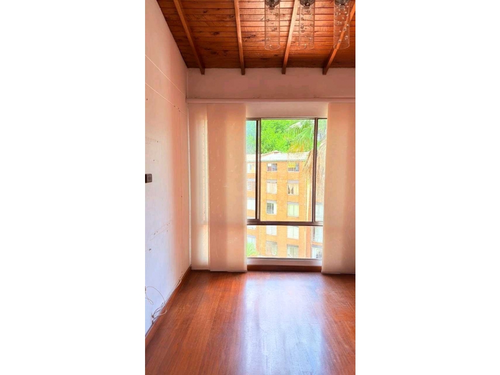 APARTAMENTO EN VENTA EL POBLADO CASTROPOL