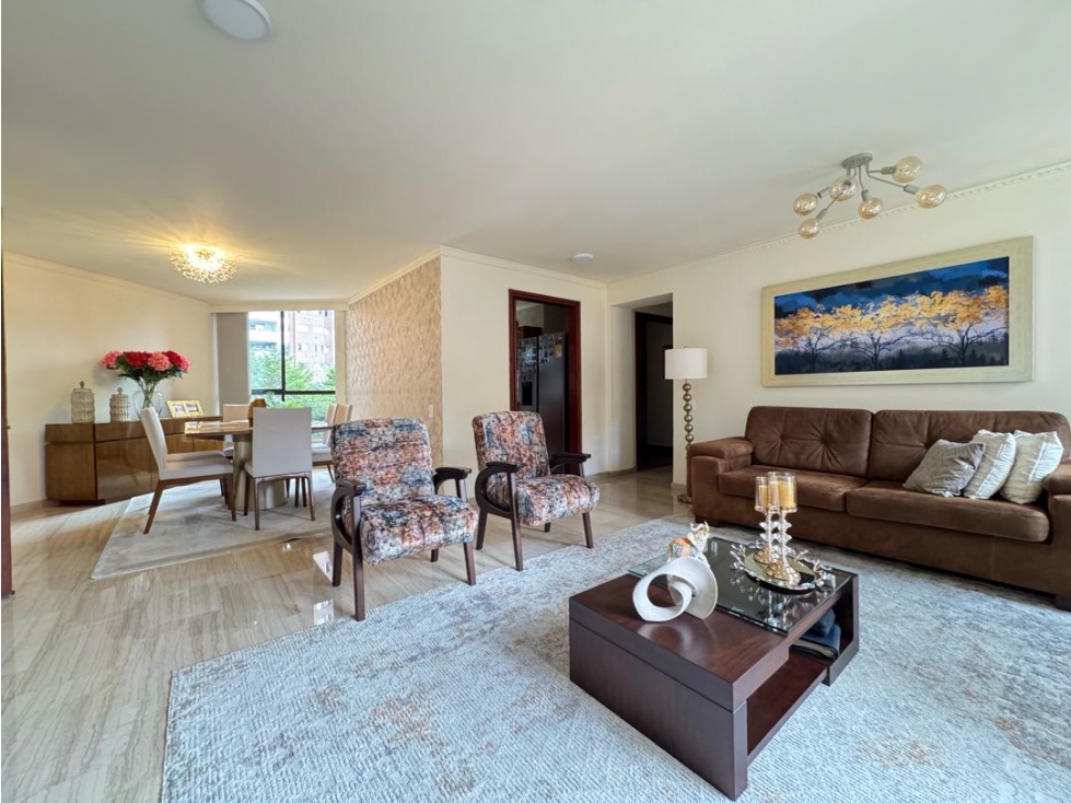 Apartamento en venta El Poblado Transversal superior cerca al Tesoro