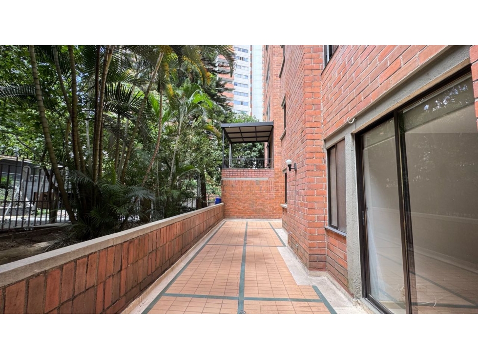 Apartamento en venta El Poblado Santamaria de los Ángeles con terraza — foto 2