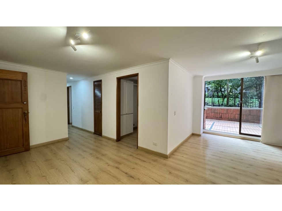 Apartamento en venta El Poblado Santamaria de los Ángeles con terraza — foto 5