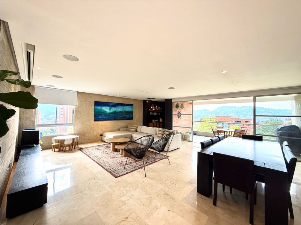 Apartamento en venta El Poblado Superior | 240 m² | Vista panorámica
