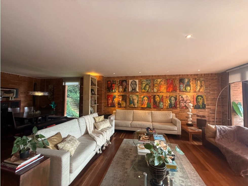 APARTAMENTO EN VENTA EL REFUGIO 250m2