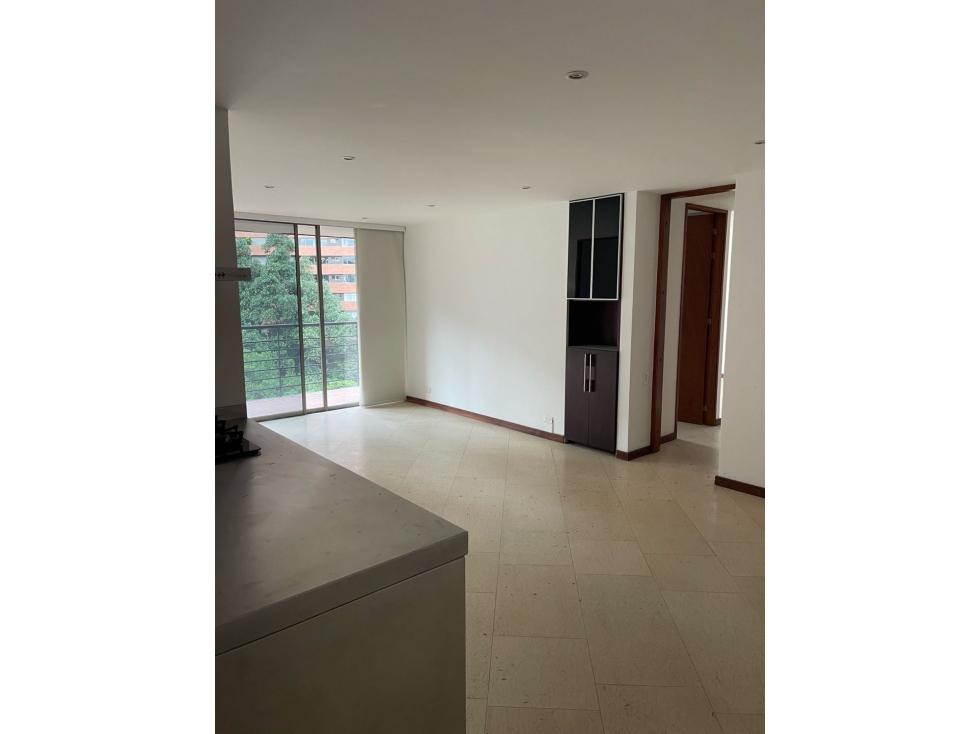 APARTAMENTO EN VENTA EL TESORO, EL POBLADO, MEDELLÍN — foto 2
