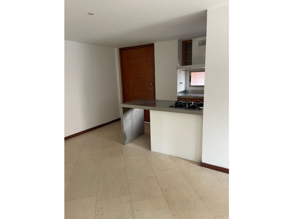 APARTAMENTO EN VENTA EL TESORO, EL POBLADO, MEDELLÍN — foto 3