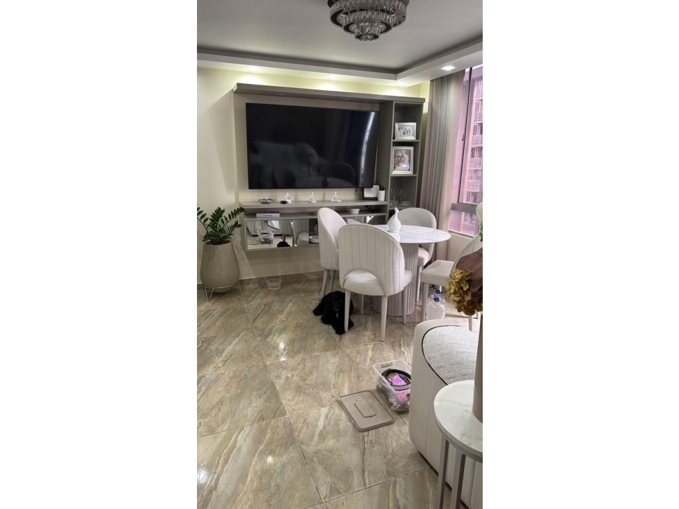 APARTAMENTO EN VENTA EN AZULEJOS MODERNO Y LADO SOMBRA — foto 2