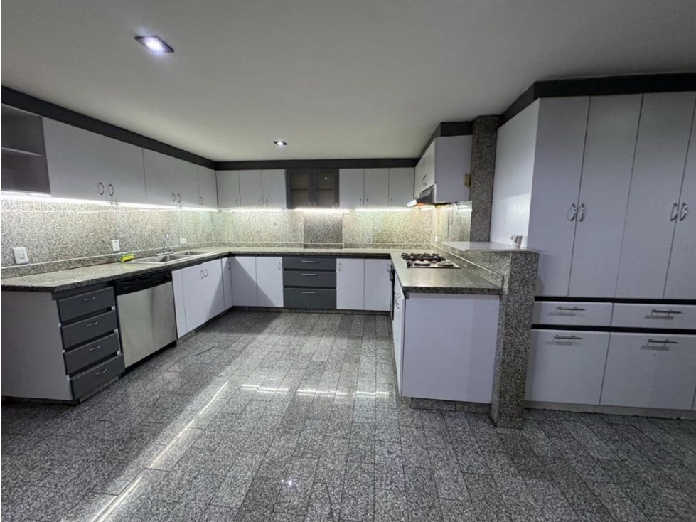 APARTAMENTO EN VENTA EN BARRIO LA CAROLINA.P — foto 4
