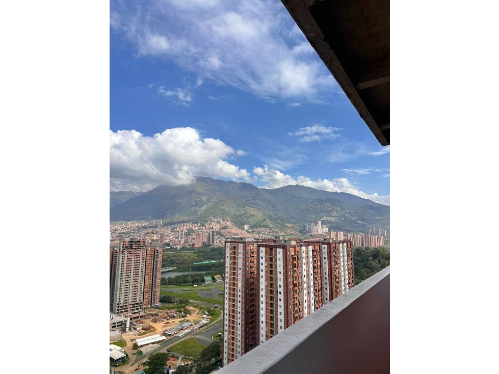 APARTAMENTO EN VENTA EN BELLO - VÍA MACHADO