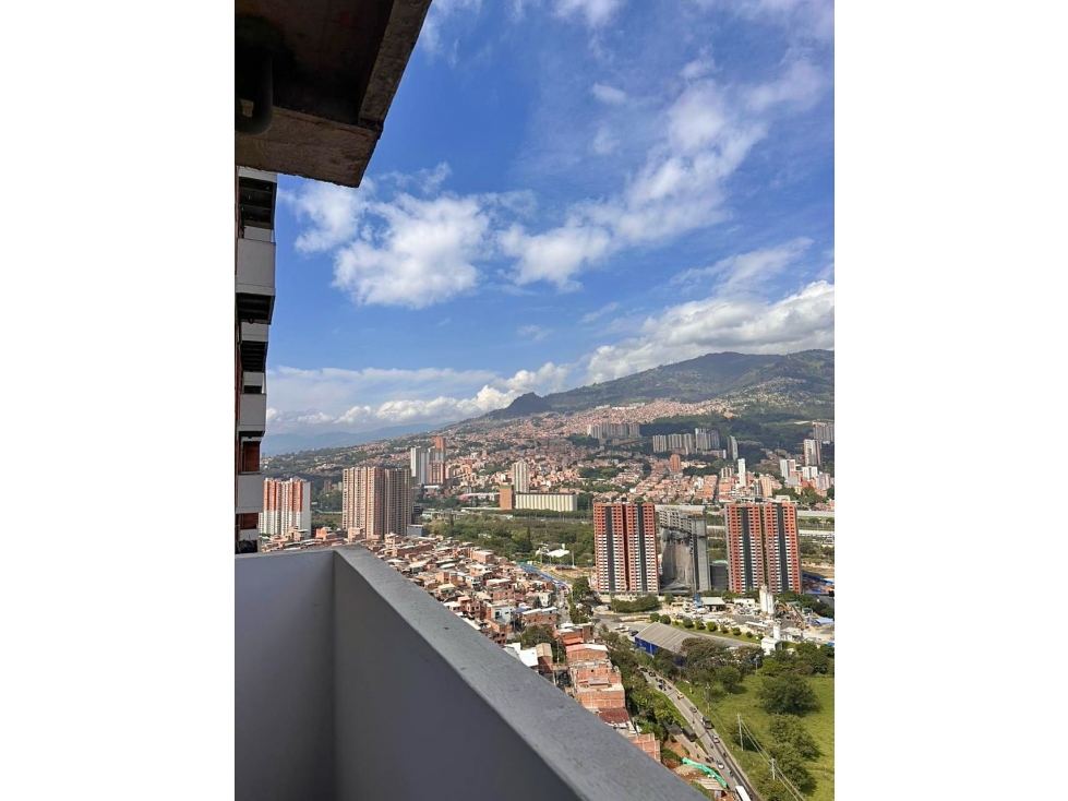 APARTAMENTO EN VENTA EN BELLO - VÍA MACHADO — foto 2