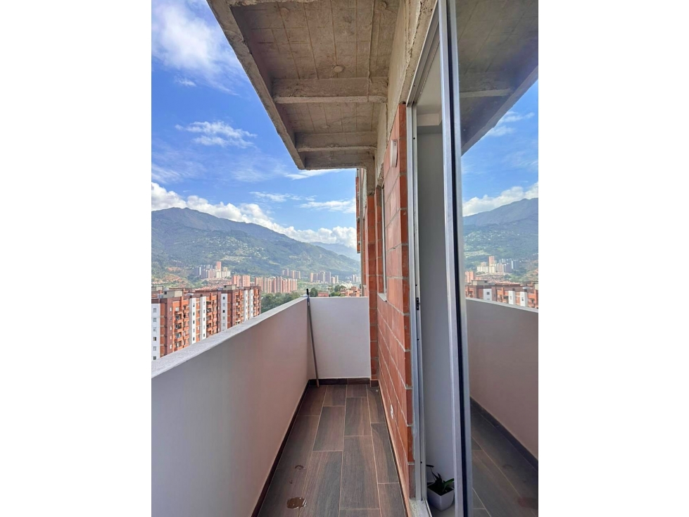 APARTAMENTO EN VENTA EN BELLO - VÍA MACHADO — foto 3